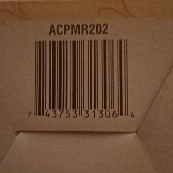 Rose Ring Box - Picture 3 of 3